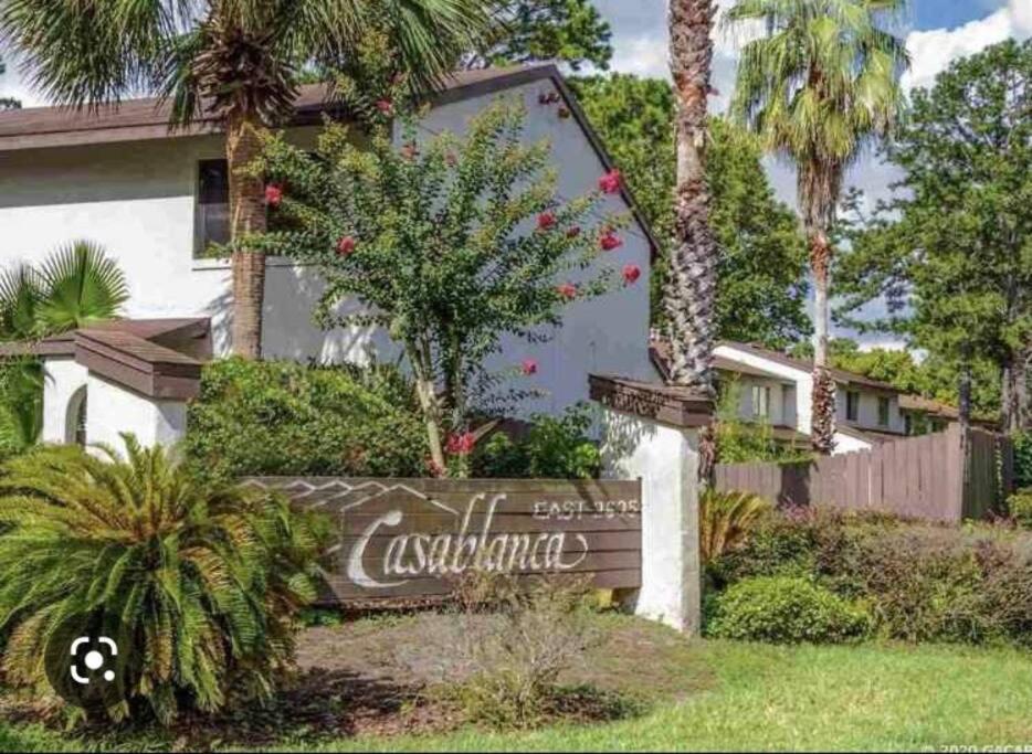Cozy Condo For 6 Near Shands & Uf Campus Gainesville Dış mekan fotoğraf